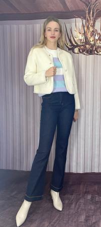 <div class="text-center"><a class="btn btn-primary" href="/GalleryImages/3add9968-fa5e-41d9-b6d0-5cf267bef448.jpeg" target="_blank" style="margin:"  >Download Image</a></div>