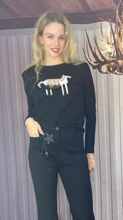 <div class="text-center"><a class="btn btn-primary" href="/GalleryImages/5830d92f-1a85-49c2-8a42-66033cbf9504.jpeg" target="_blank" style="margin:"  >Download Image</a></div>