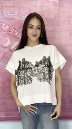 <div class="text-center"><a class="btn btn-primary" href="/GalleryImages/5c625410-dd3a-46d7-9b82-ad802c7ee383.jpeg" target="_blank" style="margin:"  >Download Image</a></div>