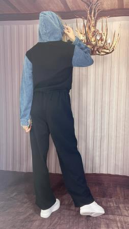 <div class="text-center"><a class="btn btn-primary" href="/GalleryImages/5d63170a-7244-423f-b775-4cc02eb61c2a.jpeg" target="_blank" style="margin:"  >Download Image</a></div>