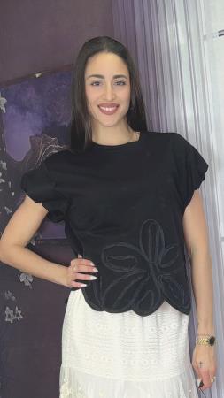 <div class="text-center"><a class="btn btn-primary" href="/GalleryImages/79b51684-5878-4294-bd5b-472dc65aec8a.jpeg" target="_blank" style="margin:"  >Download Image</a></div>